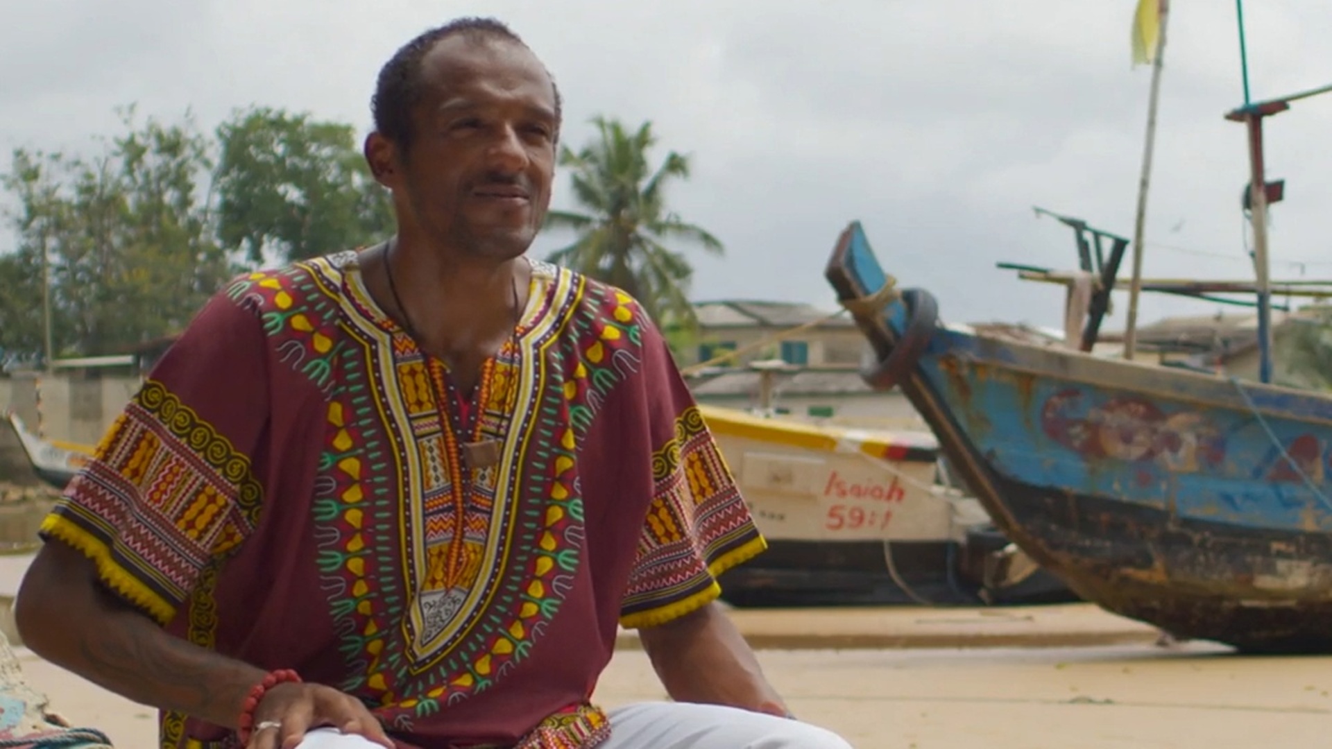 Em Busca das Origens : Surfe, Religião e Tradição em Accra