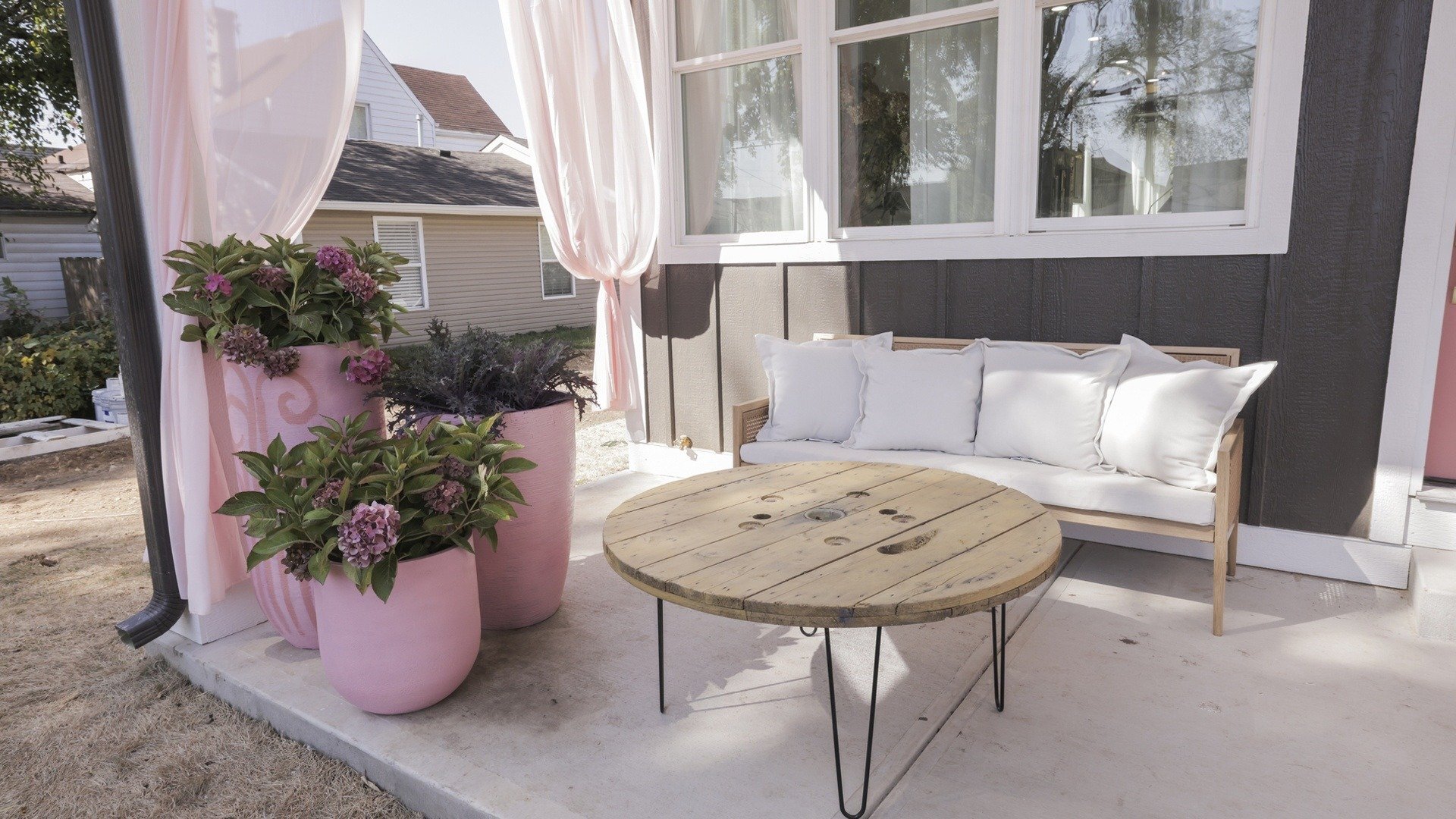 Reforma em Família com Karen e Mina : Pequena, Mas Luxuosa